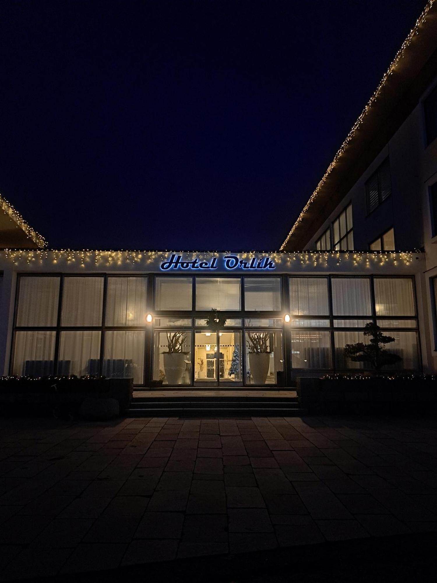 Kozarovice Wellness Hotel Orlik מראה חיצוני תמונה